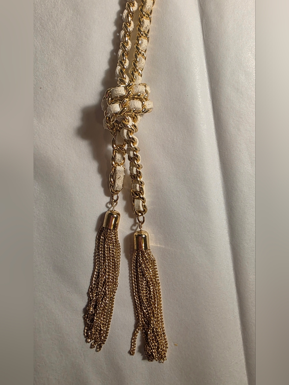 Guess Rose Gold Knot Tassel Lariat 20" Necklace - Picture 5 of 9